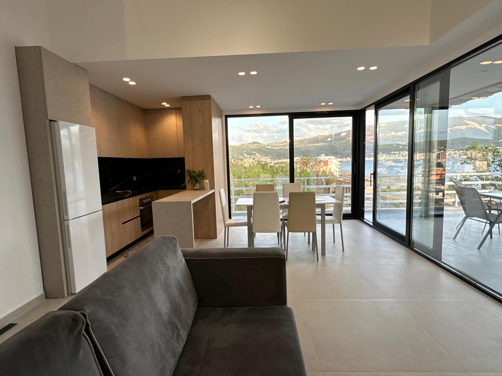 Best View Apartment Vlore Luaran gambar