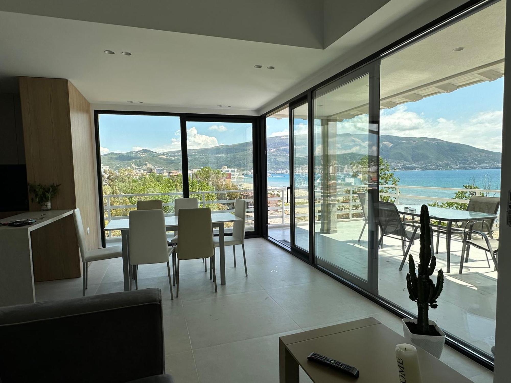 Best View Apartment Vlore Luaran gambar