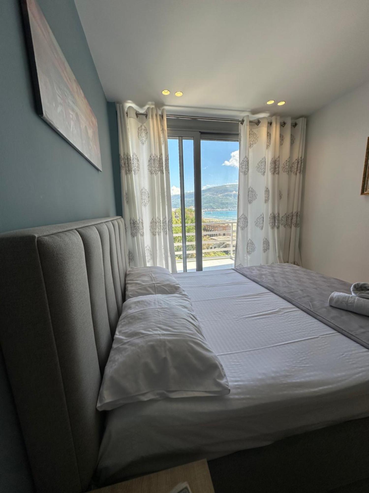 Best View Apartment Vlore Luaran gambar