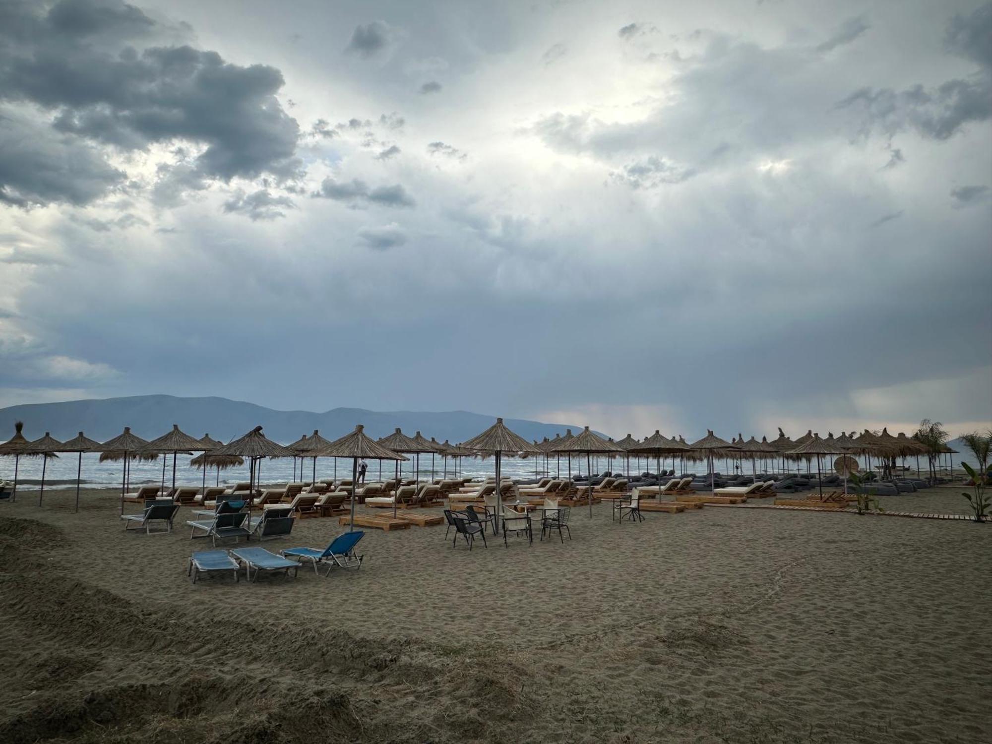 Best View Apartment Vlore Luaran gambar