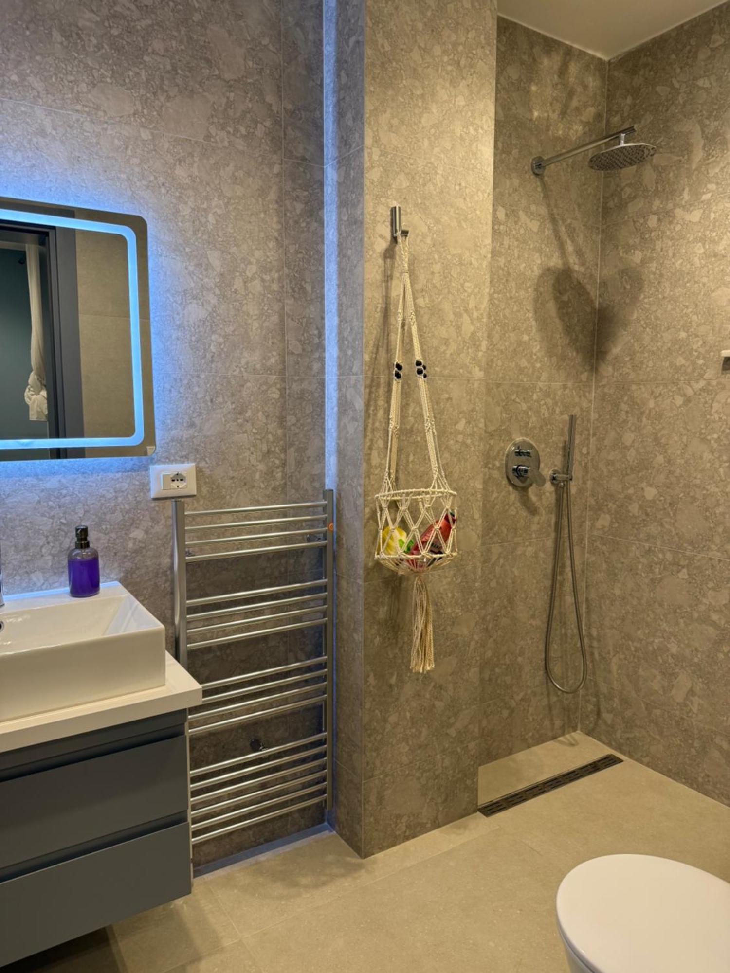 Best View Apartment Vlore Luaran gambar